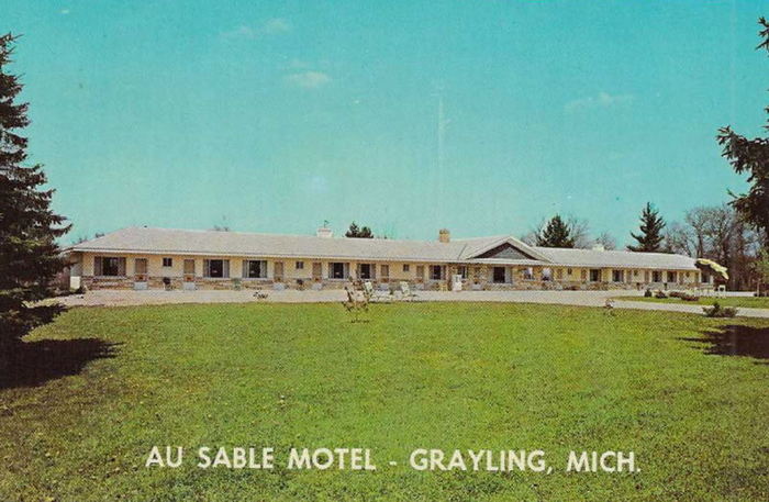 Au Sable Motel - Old Postcard Photo (newer photo)
